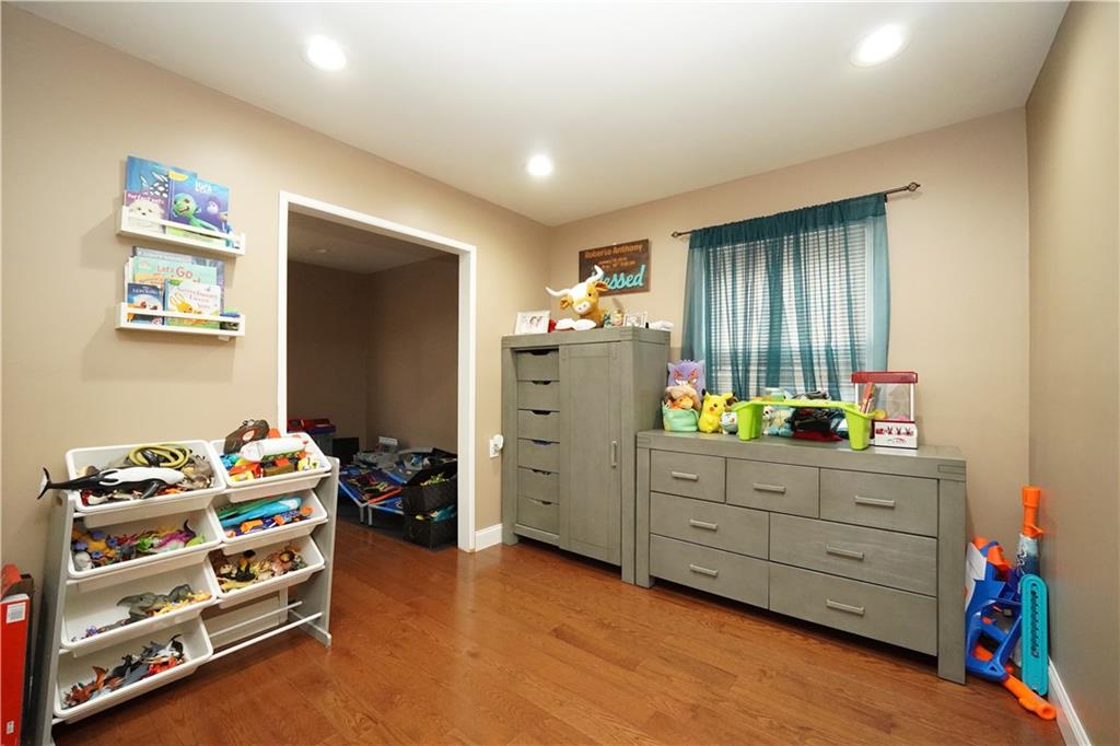 85 Oswald Place Prince's Bay Staten Island NY 10309