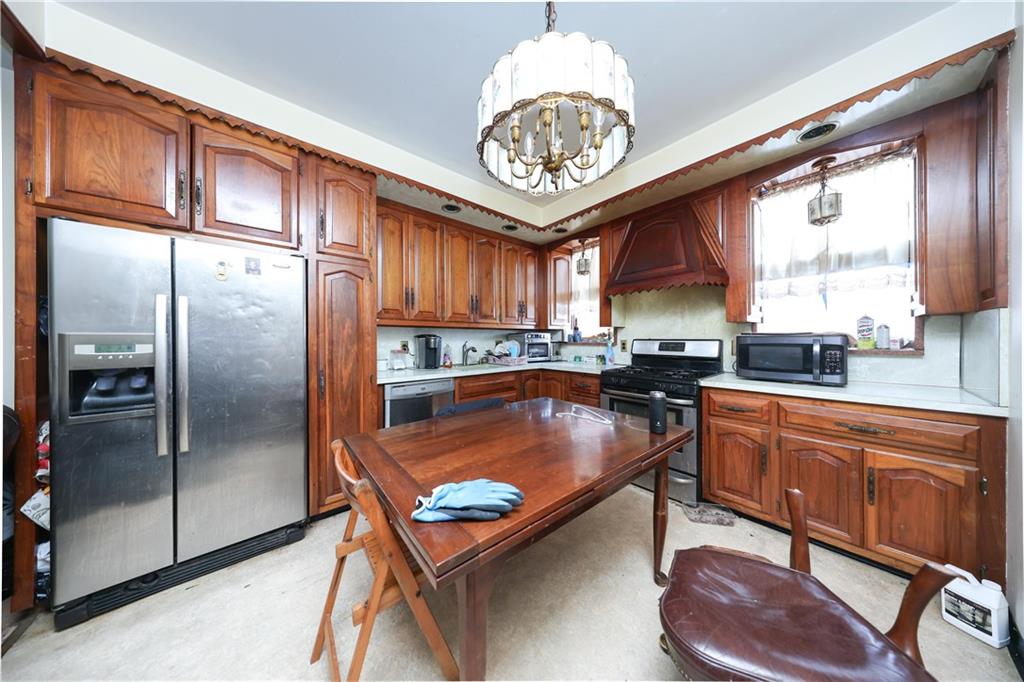 1315 64th Street Dyker Heights Brooklyn NY 11219