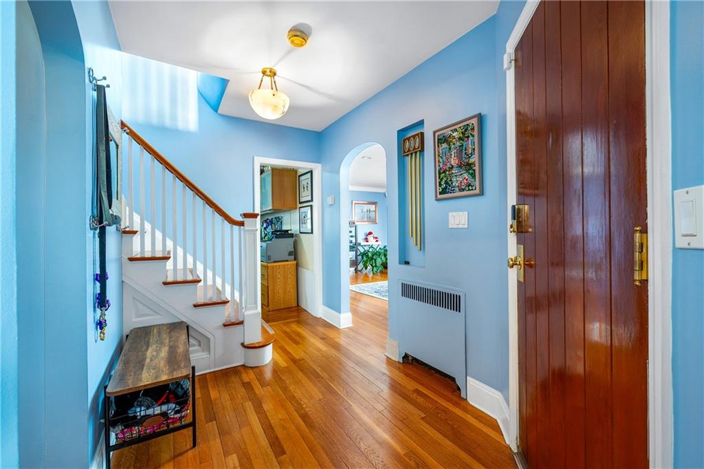 34 Holsman Road Grymes Hill Staten Island NY 10301