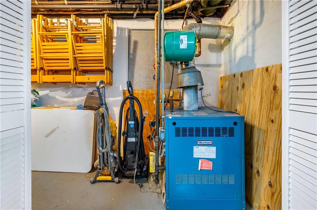 34 Holsman Road Grymes Hill Staten Island NY 10301