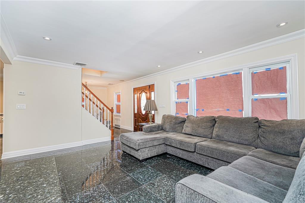 45 College Avenue Brooklyn Heights Staten Island NY 10314