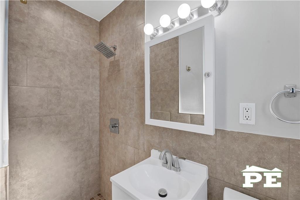 2008 East 72nd Street Bergen Beach Brooklyn NY 11234