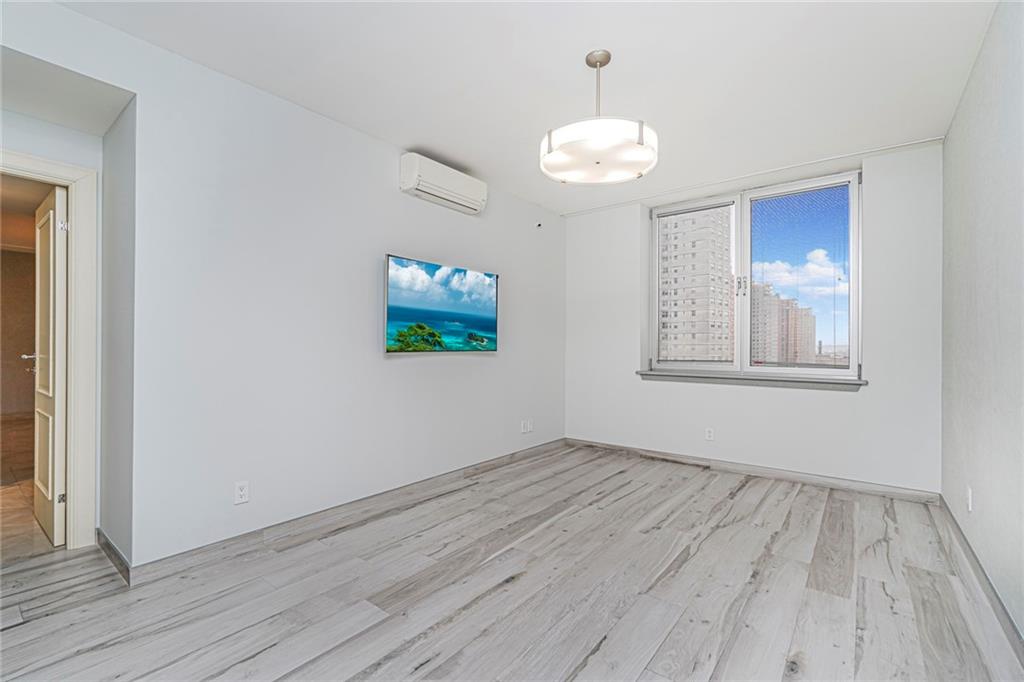 2805 Ocean Parkway Brighton Beach Brooklyn NY 11235