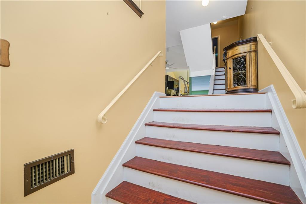 222 Forest Green Arden Heights Staten Island NY 10314