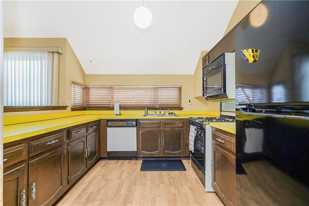 222 Forest Green Arden Heights Staten Island NY 10314