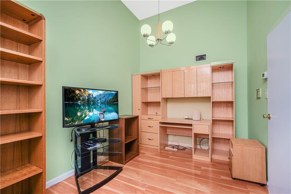 222 Forest Green Arden Heights Staten Island NY 10314