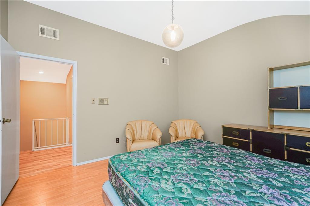 222 Forest Green Arden Heights Staten Island NY 10314