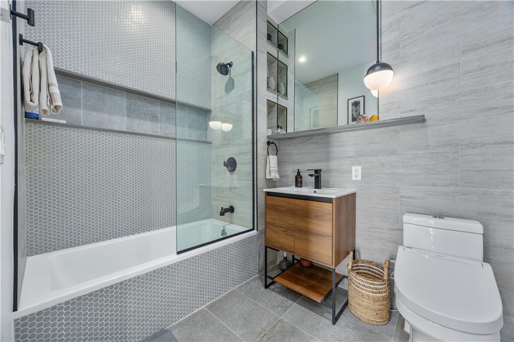 952 Bushwick Avenue Bushwick Brooklyn NY 11221