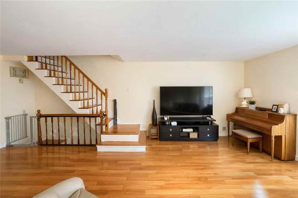 49 Caswell Lane Bulls Head Staten Island NY 10314