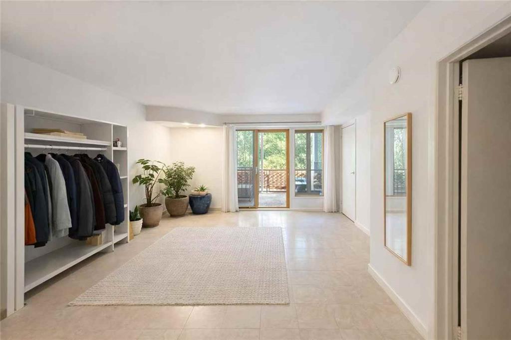 49 Caswell Lane Bulls Head Staten Island NY 10314