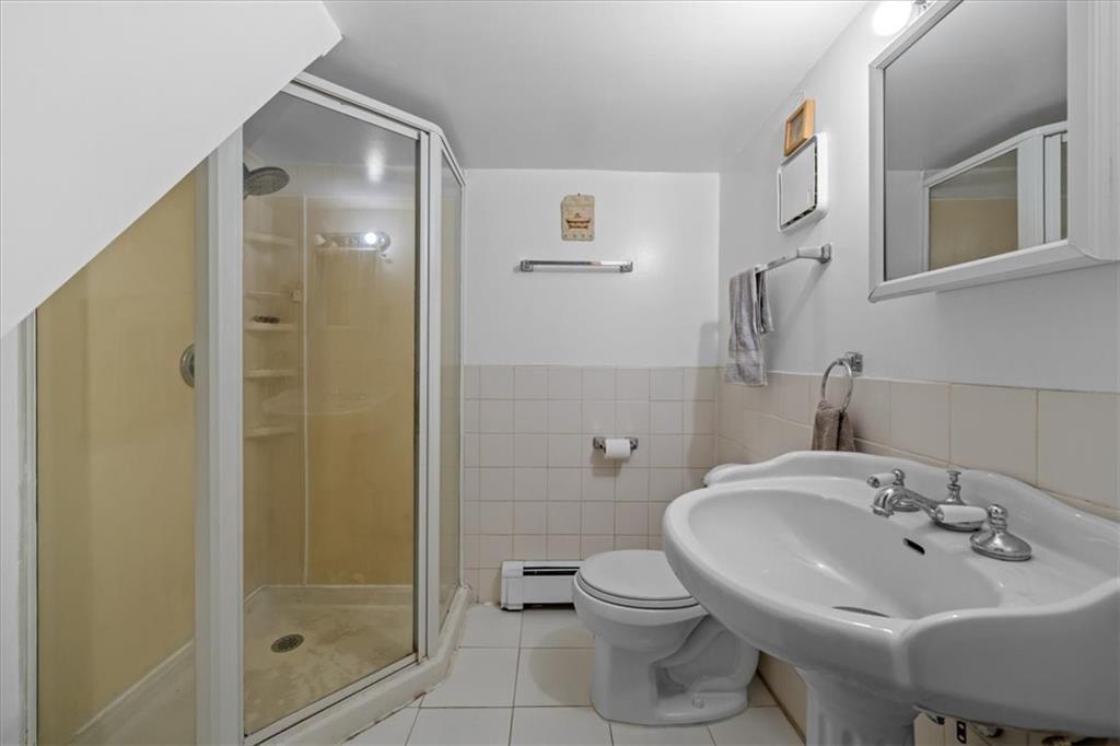 9315 Lafayette Walk Bay Ridge Brooklyn NY 11209