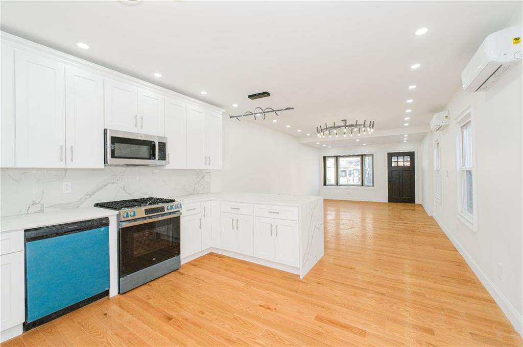 1514 East 55th Street Flatlands Flatlands NY 11234