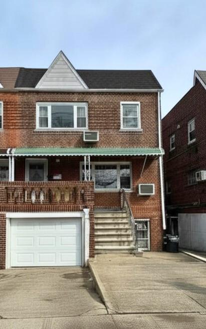 1718 Williamsbridge Road Morris Park Bronx NY 10461