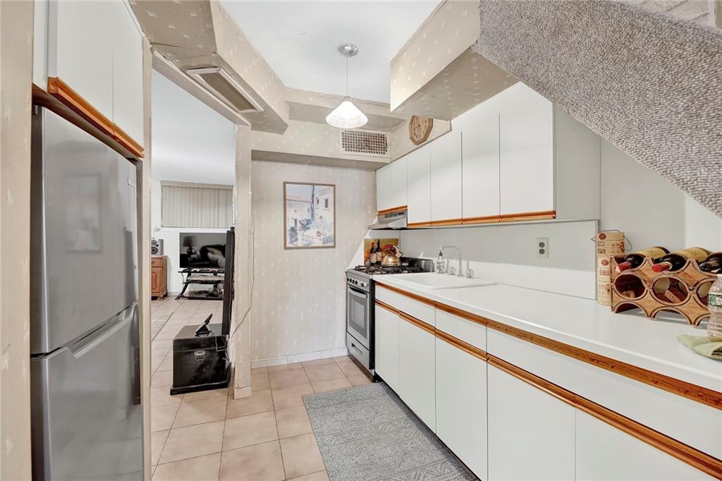 350 Bay 10th Street Bensonhurst Brooklyn NY 11228