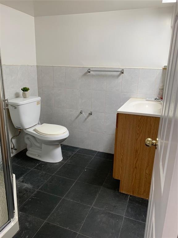 93-09 43rd Avenue Elmhurst Elmhurst NY 11373