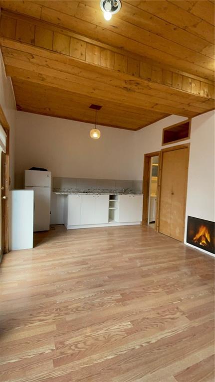 93-09 43rd Avenue Elmhurst Elmhurst NY 11373