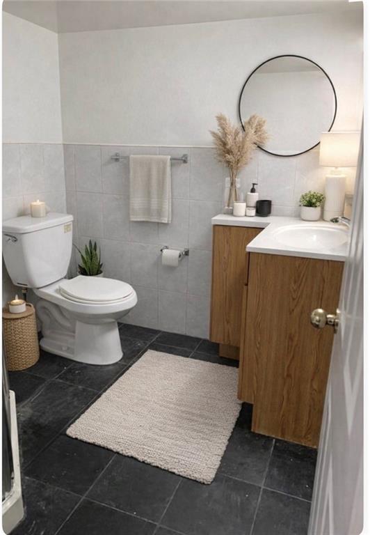 93-09 43rd Avenue Elmhurst Elmhurst NY 11373