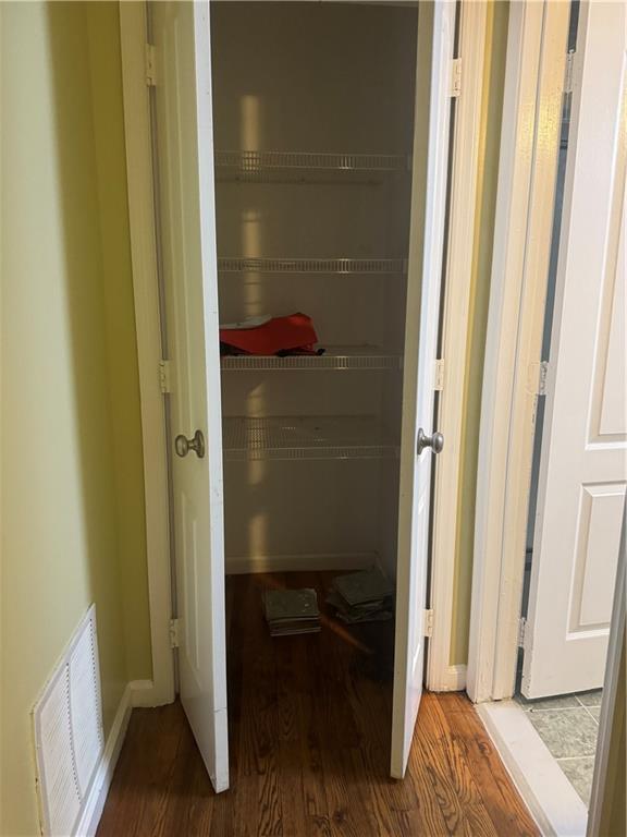 359 Netherland Avenue Mariner's Harbor Staten Island NY 10303