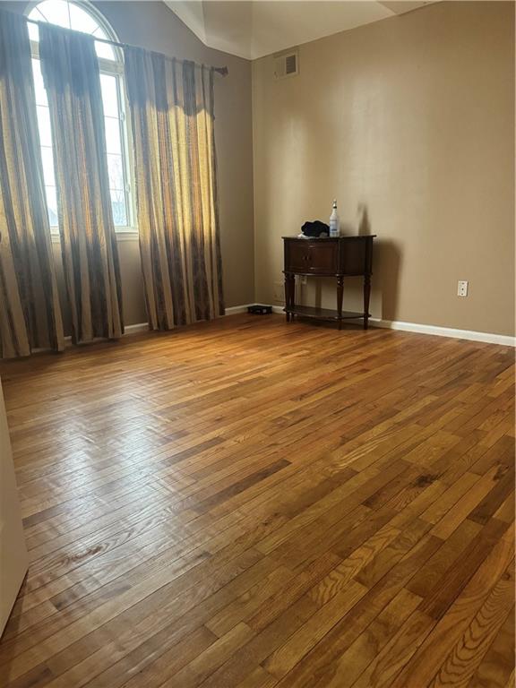 359 Netherland Avenue Mariner's Harbor Staten Island NY 10303