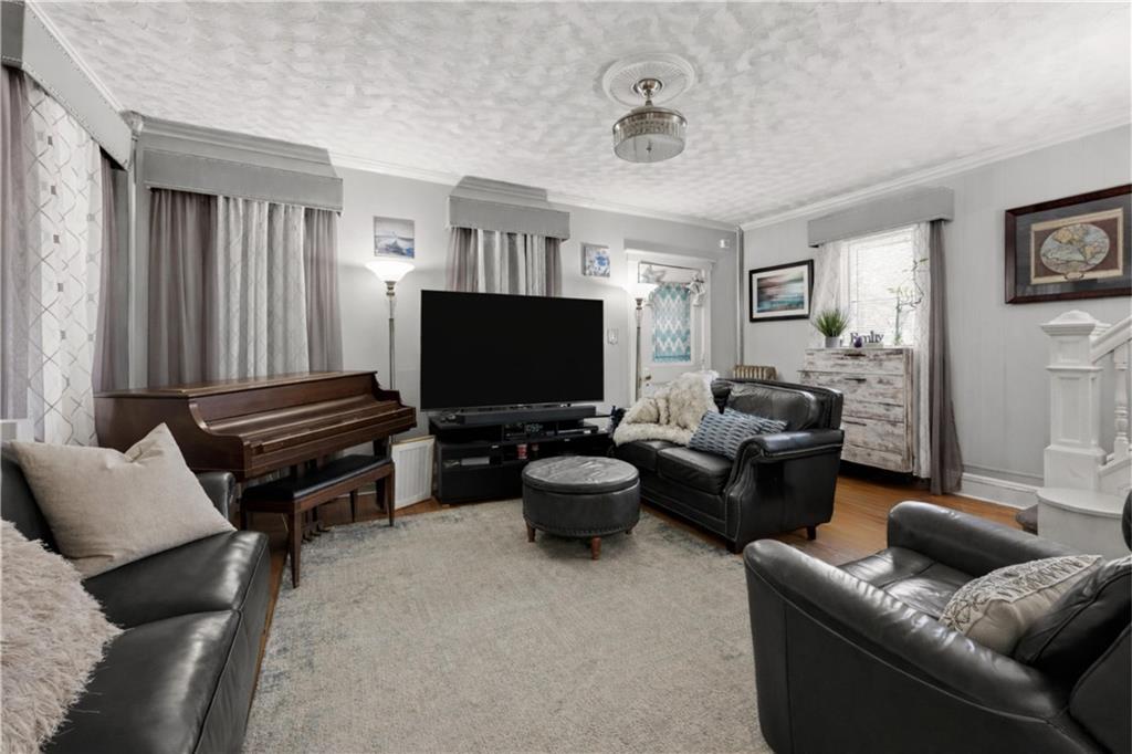 11569 Farmers Boulevard Saint Albans Queens NY 11412