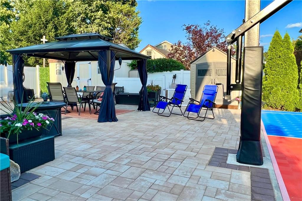 11569 Farmers Boulevard Saint Albans Queens NY 11412