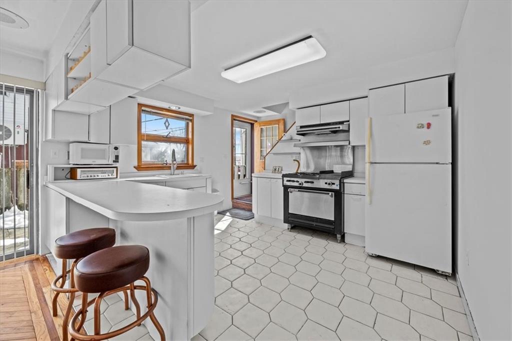 81 Dictum Ct. Gerritsen Beach Brooklyn NY 11229