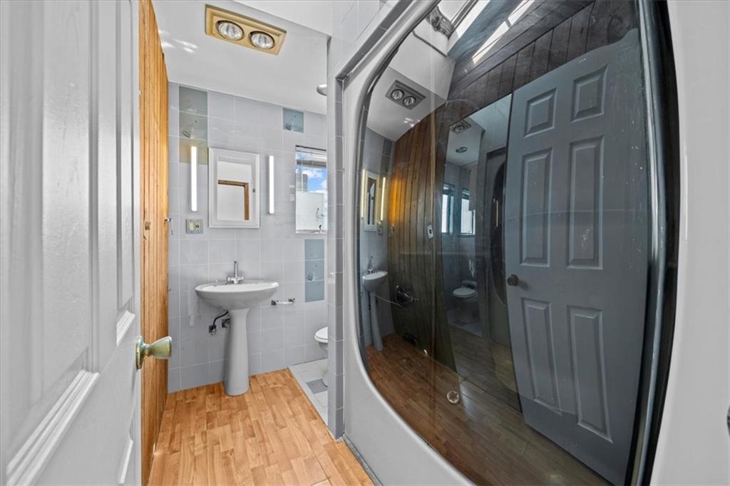 81 Dictum Ct. Gerritsen Beach Brooklyn NY 11229