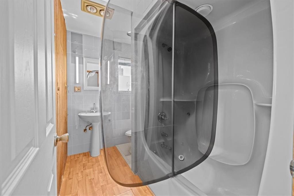 81 Dictum Ct. Gerritsen Beach Brooklyn NY 11229