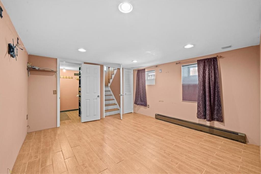 81 Dictum Ct. Gerritsen Beach Brooklyn NY 11229