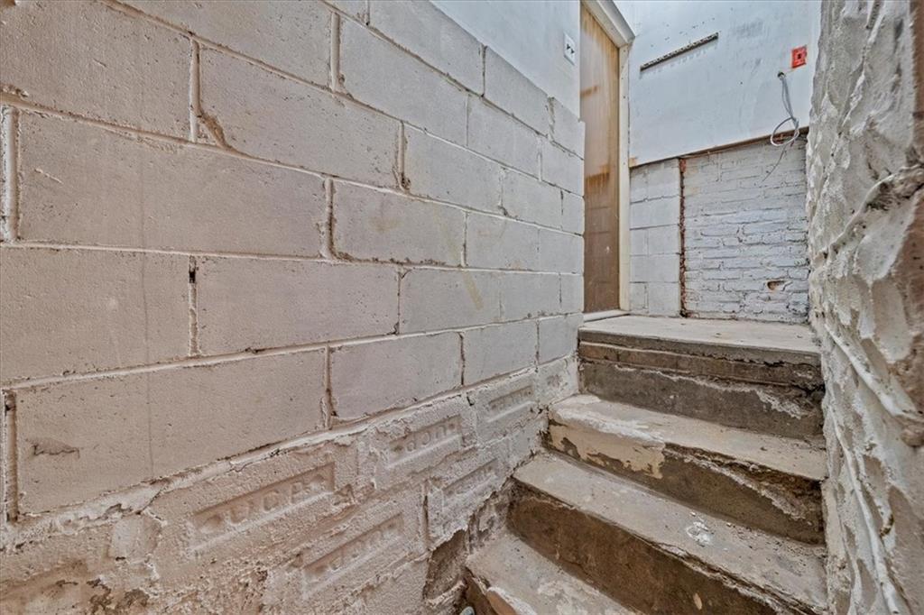 81 Dictum Ct. Gerritsen Beach Brooklyn NY 11229