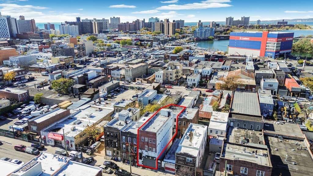 2762 West 15th Street Coney Island Brooklyn NY 11224