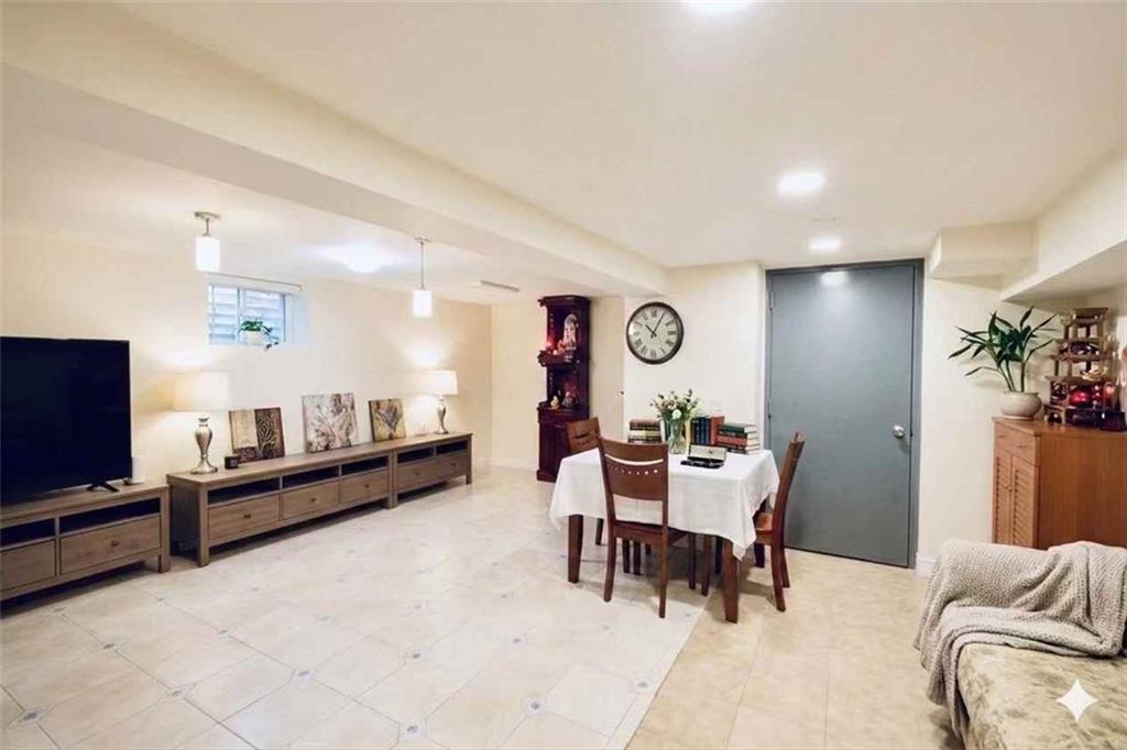 1721 Benson Avenue Bensonhurst Brooklyn NY 11214