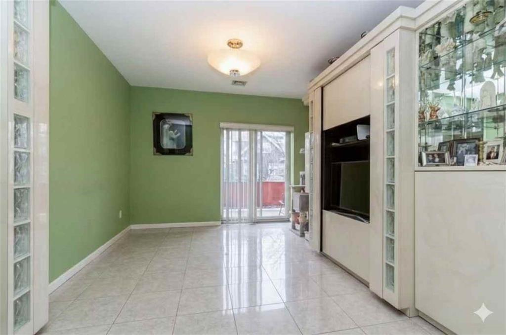 1721 Benson Avenue Bensonhurst Brooklyn NY 11214