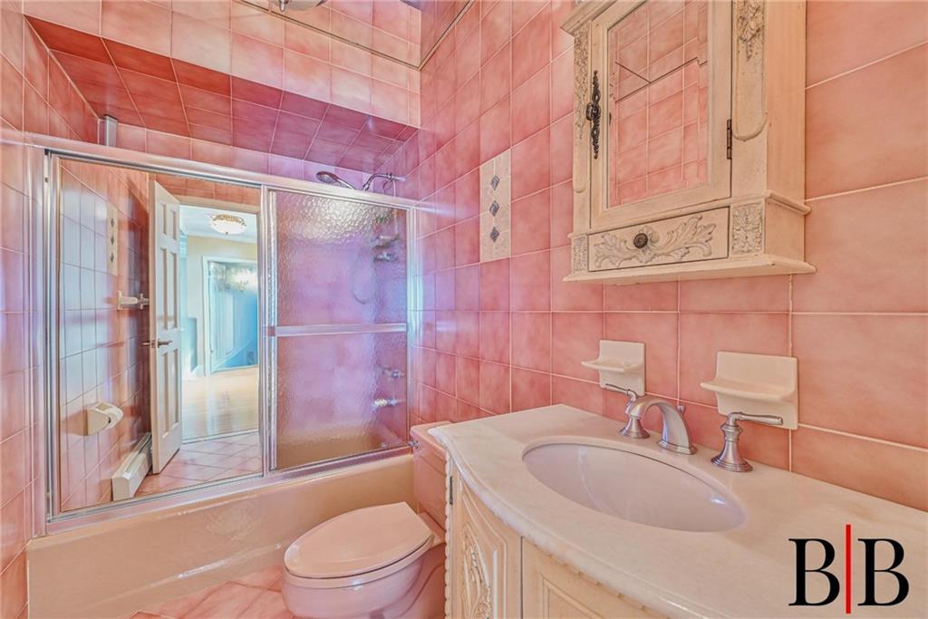 2017 East 74th Street Bergen Beach Brooklyn NY 11234