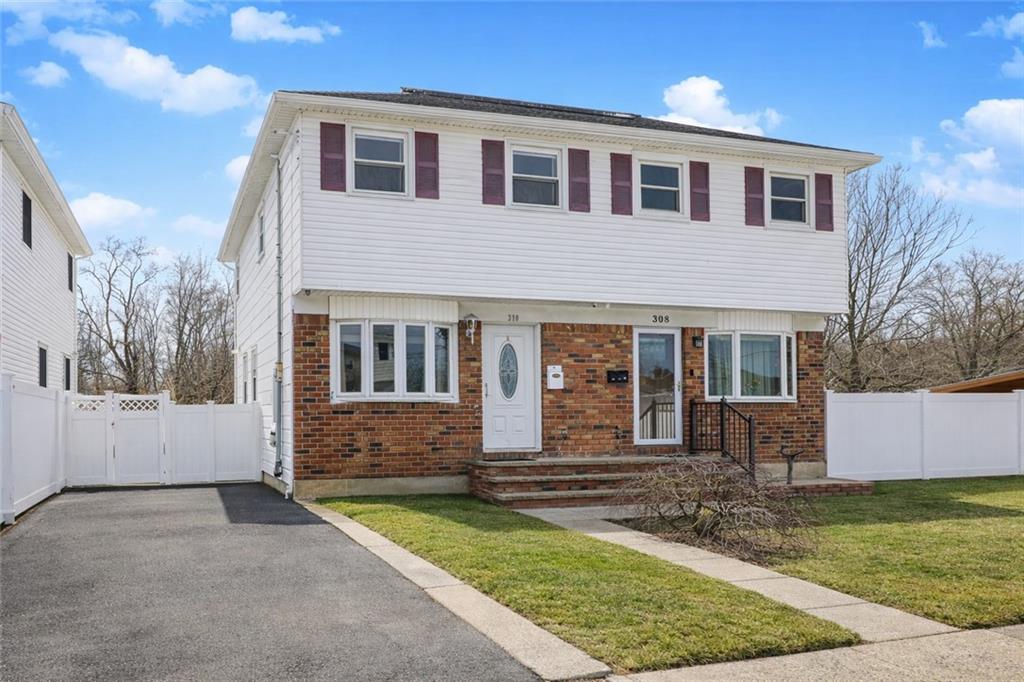 310 Chesterton Avenue Oakwood Staten Island NY 10306