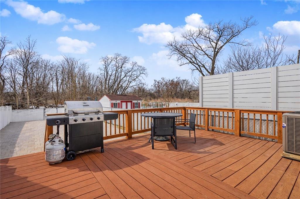 310 Chesterton Avenue Oakwood Staten Island NY 10306