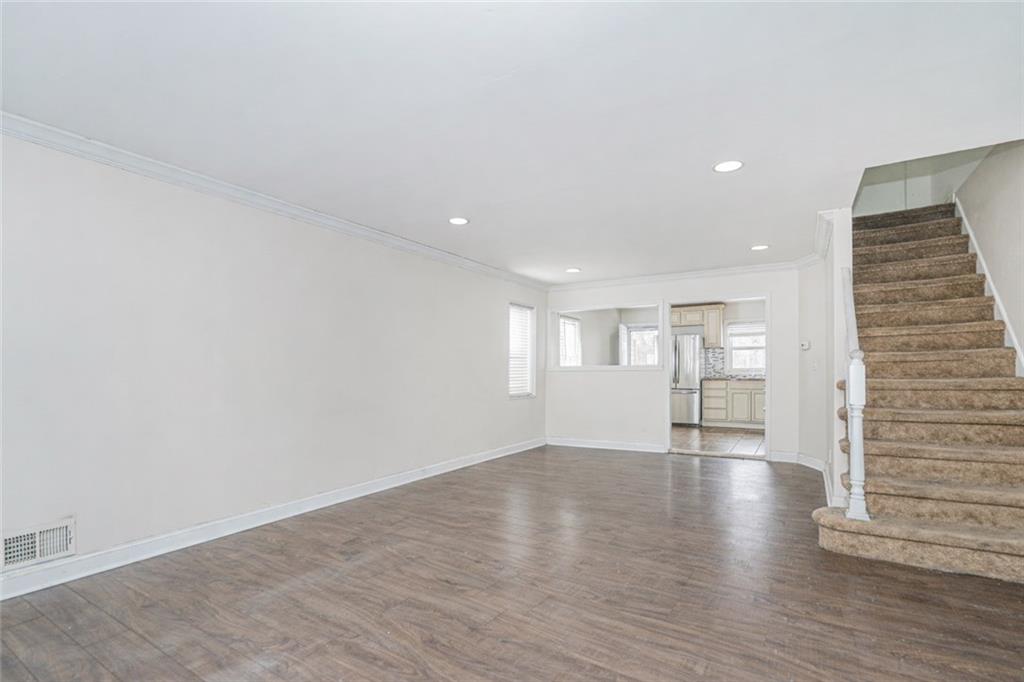 310 Chesterton Avenue Oakwood Staten Island NY 10306