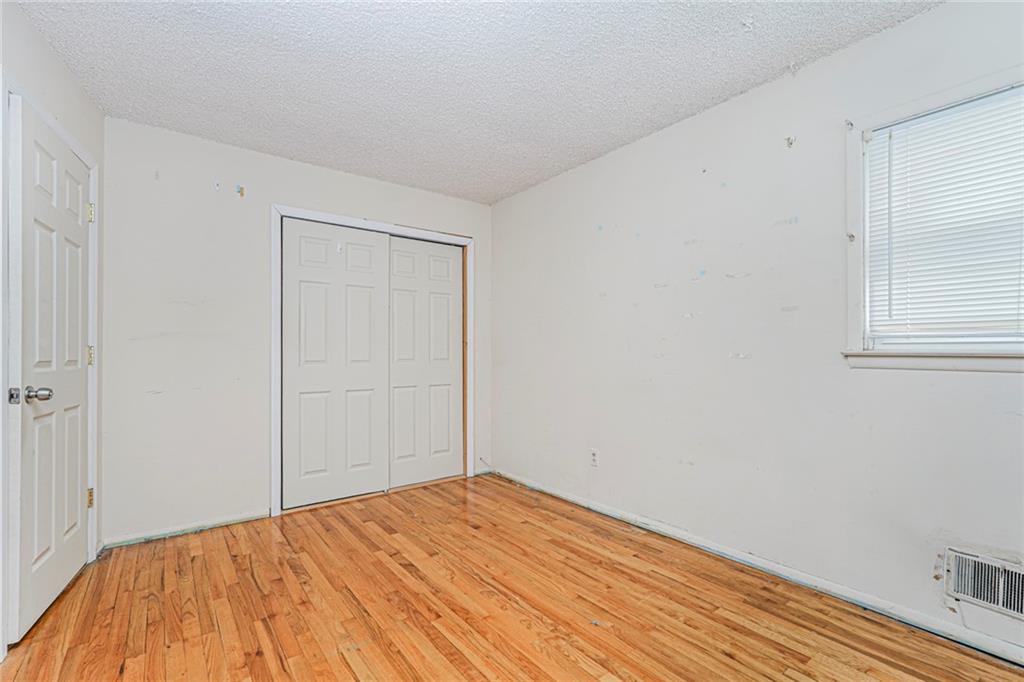 310 Chesterton Avenue Oakwood Staten Island NY 10306