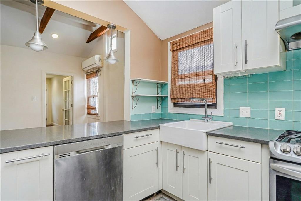 5 Milbank Road Oakwood Staten Island NY 10306