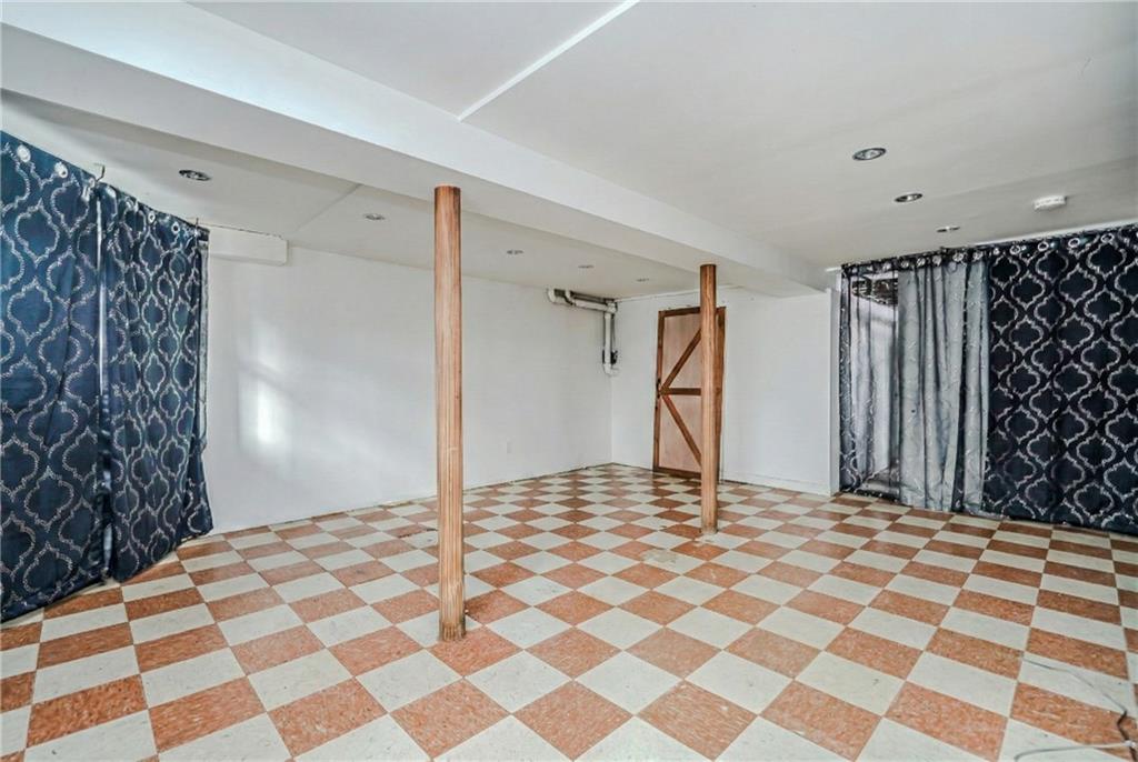 5 Milbank Road Oakwood Staten Island NY 10306