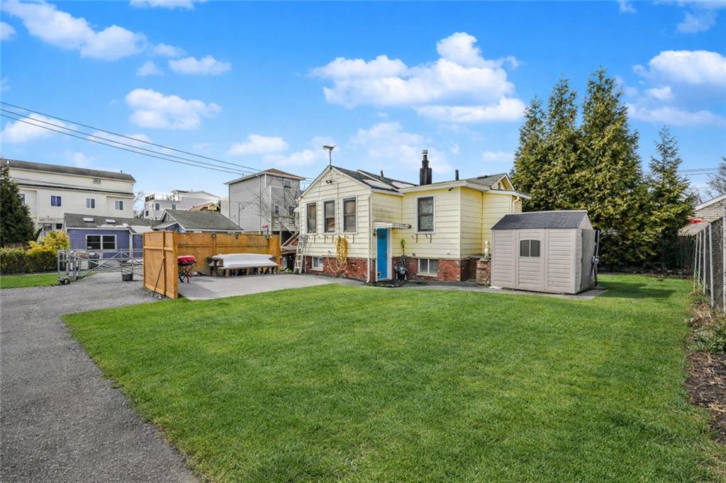 5 Milbank Road Oakwood Staten Island NY 10306