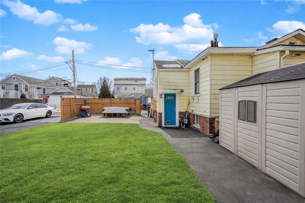 5 Milbank Road Oakwood Staten Island NY 10306