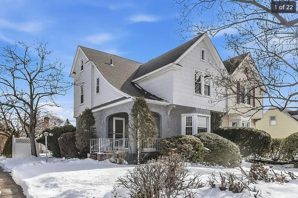 343 NASSAU Boulevard Out of NYC New Hyde Park NY 11040