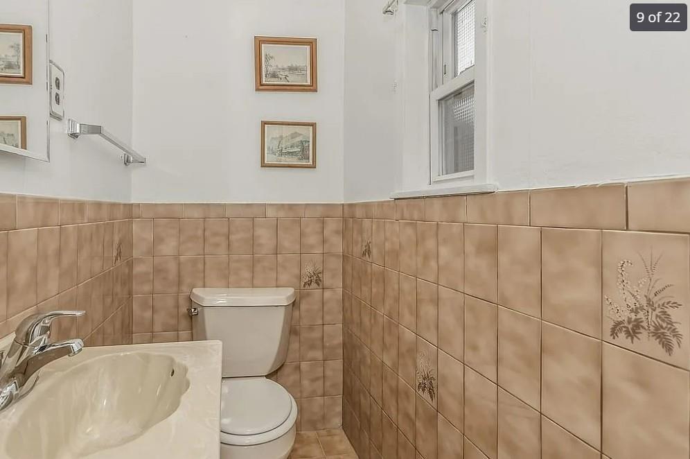 343 NASSAU Boulevard Out of NYC New Hyde Park NY 11040