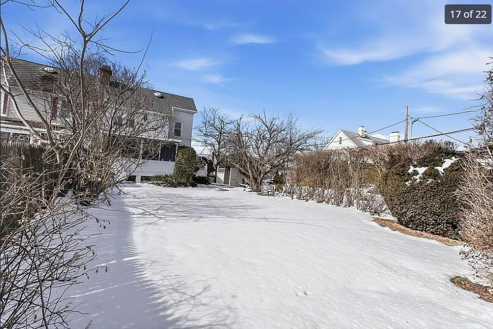 343 NASSAU Boulevard Out of NYC New Hyde Park NY 11040