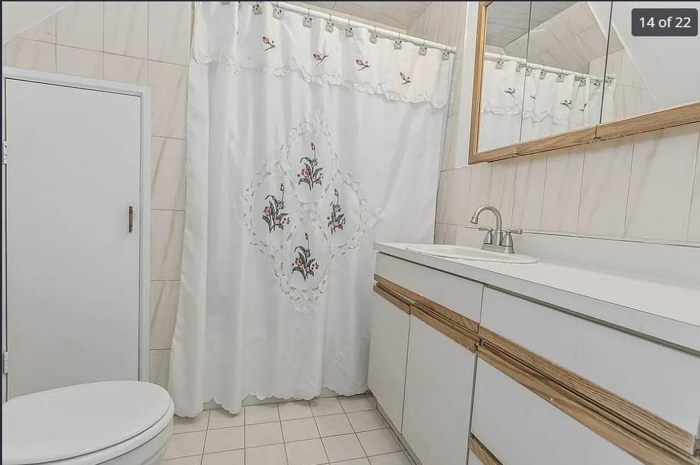 343 NASSAU Boulevard Out of NYC New Hyde Park NY 11040