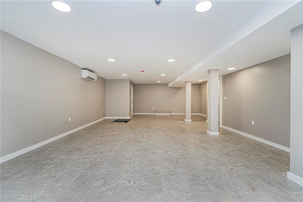 1230 Bay Street Rosebank Staten Island NY 10305