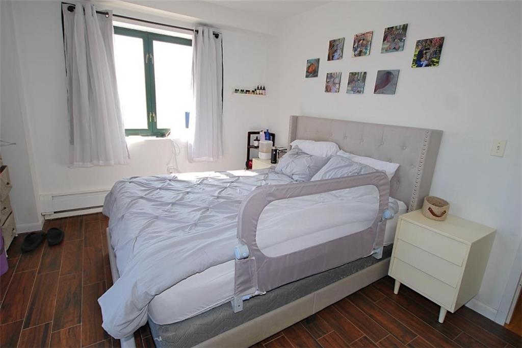 2570 East 17th Street Sheepshead Bay Brooklyn NY 11235