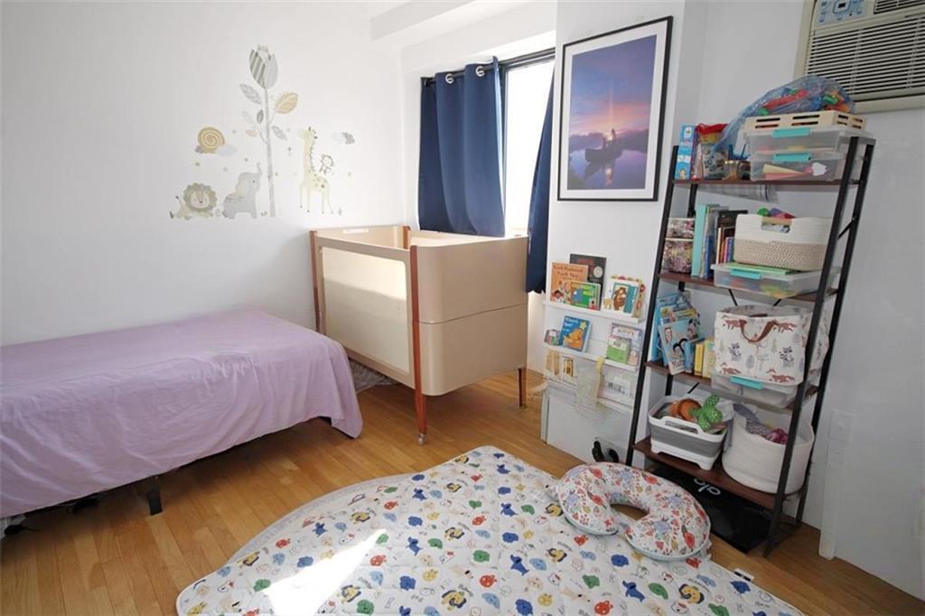 2570 East 17th Street Sheepshead Bay Brooklyn NY 11235