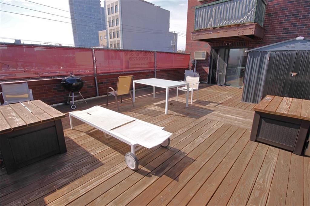 2570 East 17th Street Sheepshead Bay Brooklyn NY 11235